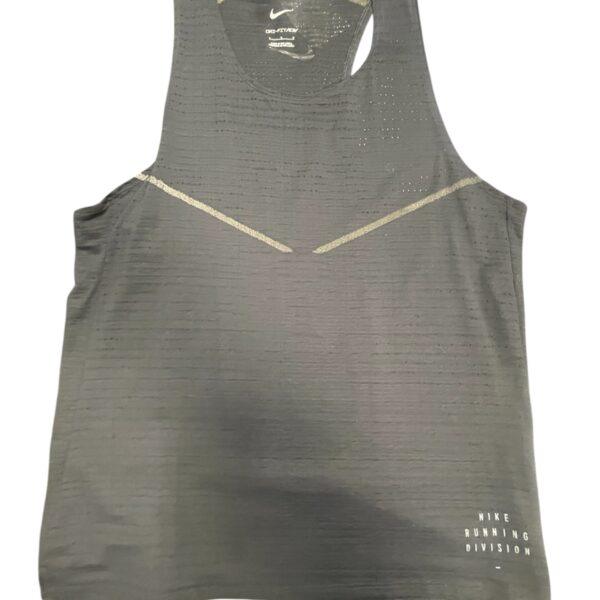 Nike TOP, suurus L
