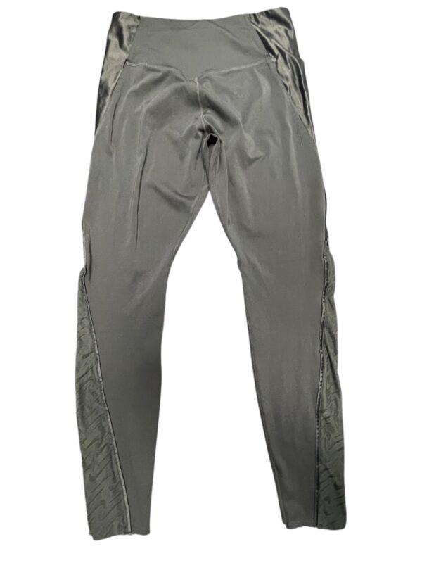Nike treeningretuusid, suurus S - Image 2